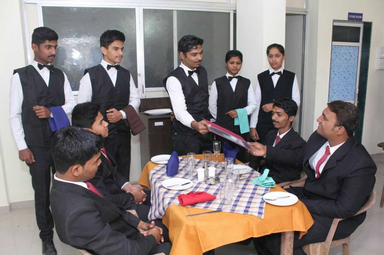 hotel management course after graduation in mumbai